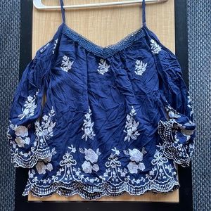 FLOWER OFF THE SHOULDER TOO SIZE L